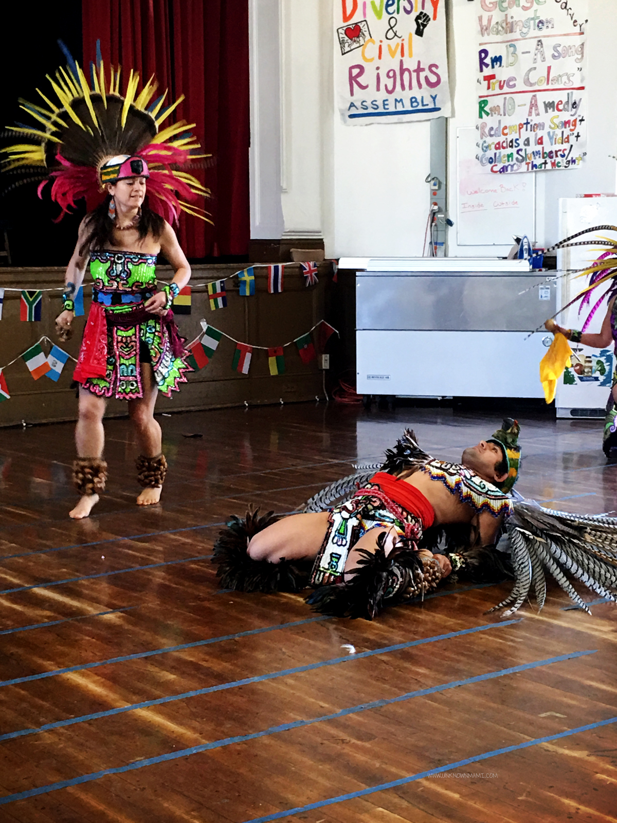 Mixcoatl Anahuac Aztec dancers